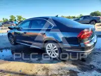 2018 Volkswagen Passat photo