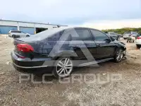 2018 Volkswagen Passat photo