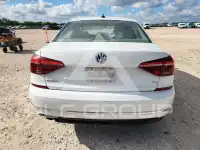 2018 Volkswagen Passat фото