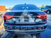 2018 Volkswagen Passat photo