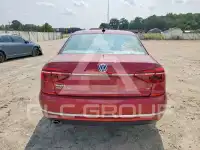 2018 Volkswagen Passat фото