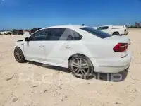2018 Volkswagen Passat фото