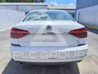 2018 Volkswagen Passat фото