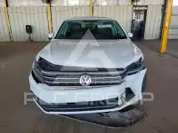 2018 Volkswagen Passat фото