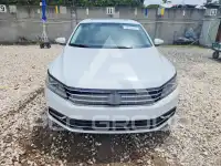 2018 Volkswagen Passat фото