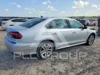 2018 Volkswagen Passat фото