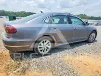 2018 Volkswagen Passat photo