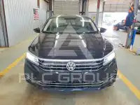 2018 Volkswagen Passat фото