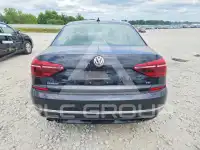 2018 Volkswagen Passat фото