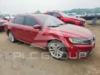 2018 Volkswagen Passat photo