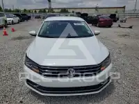2018 Volkswagen Passat фото