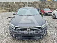 2018 Volkswagen Passat фото