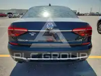 2018 Volkswagen Passat photo