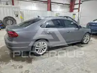 2018 Volkswagen Passat фото