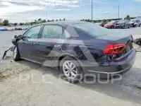 2018 Volkswagen Passat photo