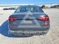 2018 Volkswagen Passat фото