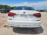 2018 Volkswagen Passat фото