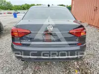 2018 Volkswagen Passat фото