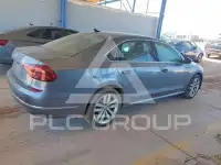 2018 Volkswagen Passat фото