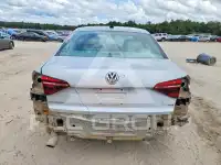 2018 Volkswagen Passat photo