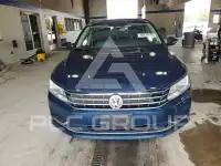 2018 Volkswagen Passat photo