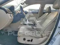 2018 Volkswagen Passat photo