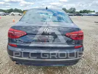 2018 Volkswagen Passat photo