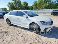 2018 Volkswagen Passat фото
