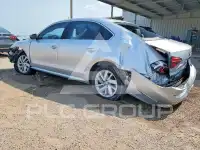 2018 Volkswagen Passat photo