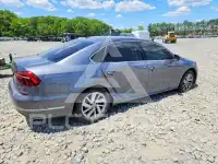 2018 Volkswagen Passat photo