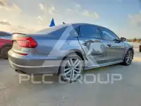 2018 Volkswagen Passat фото