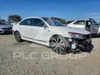 2018 Volkswagen Passat photo