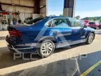 2018 Volkswagen Passat photo