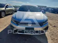 2018 Volkswagen Passat photo