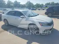 2018 Volkswagen Passat photo