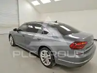 2018 Volkswagen Passat photo