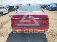 2018 Volkswagen Passat фото