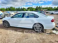 2018 Volkswagen Passat photo