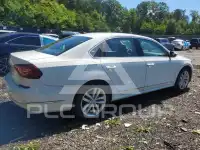 2018 Volkswagen Passat photo