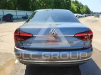 2018 Volkswagen Passat фото