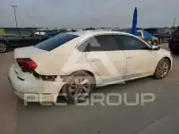 2018 Volkswagen Passat photo