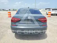 2018 Volkswagen Passat фото