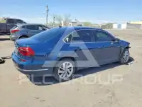 2018 Volkswagen Passat photo