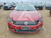 2018 Volkswagen Passat фото