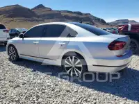 2018 Volkswagen Passat фото