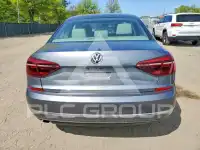 2018 Volkswagen Passat photo