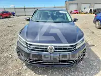 2018 Volkswagen Passat photo