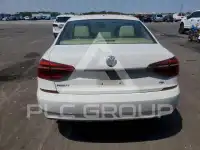 2018 Volkswagen Passat фото