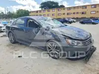 2018 Volkswagen Passat photo