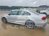 2018 Volkswagen Passat фото
